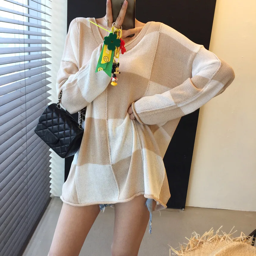 Office Lady Design Sense Autumn Fashion Casual V-Neck Batwing Sleeve Contrast Color Plaid Knitting Print Patchwork Sweater Tops
Office Lady Design Sense Autumn Fashion Casual V-Neck Batwing Sleeve Contrast Color Plaid Knitting Print Patchwork Sweater Tops