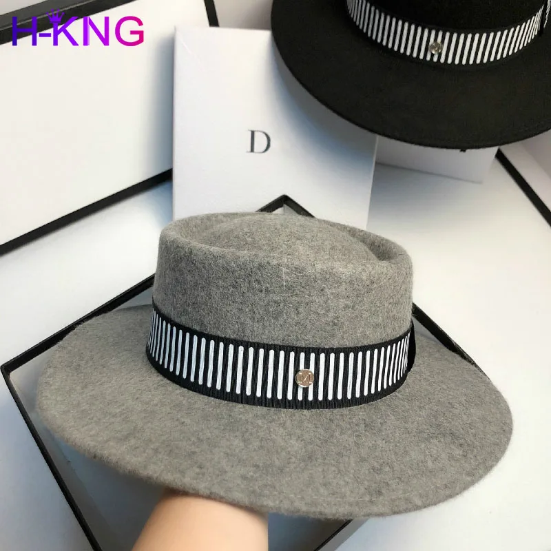 Флисовая шляпа с цветной лентой, черная, белая, двойная, черная, с металлическим логотипом, джазовая шляпа, Федора светильник, роскошная, бла...
Флисовая шляпа с цветной лентой, черная, белая, двойная, черная, с металлическим логотипом, джазовая шляпа, Федора светильник, роскошная, бла...