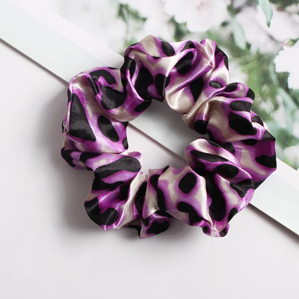 LOVINGSHA Leopard Hair Accessories Women Ladies Hair Tie Fashion Girl Scrunchies Ponytail Hair Female Holder Rope FC147
LOVINGSHA Leopard Hair Accessories Women Ladies Hair Tie Fashion Girl Scrunchies Ponytail Hair Female Holder Rope FC147