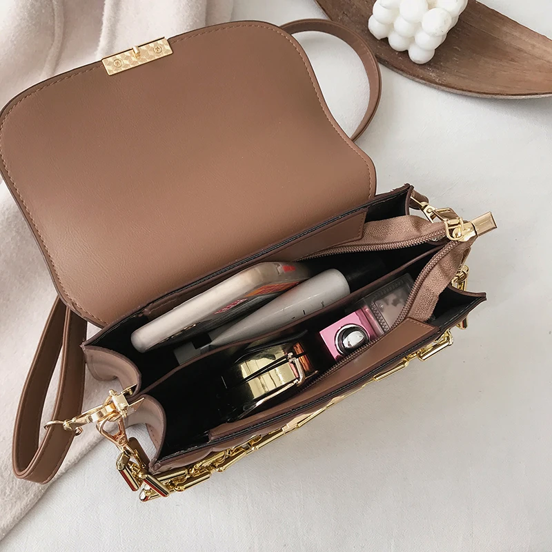 Black Designer Thread Chain Tote Handbag for Women's High-quality PU Leather Shoulder Bag Elegant Female Versatile Diagonal Bags
Black Designer Thread Chain Tote Handbag for Women's High-quality PU Leather Shoulder Bag Elegant Female Versatile Diagonal Bags