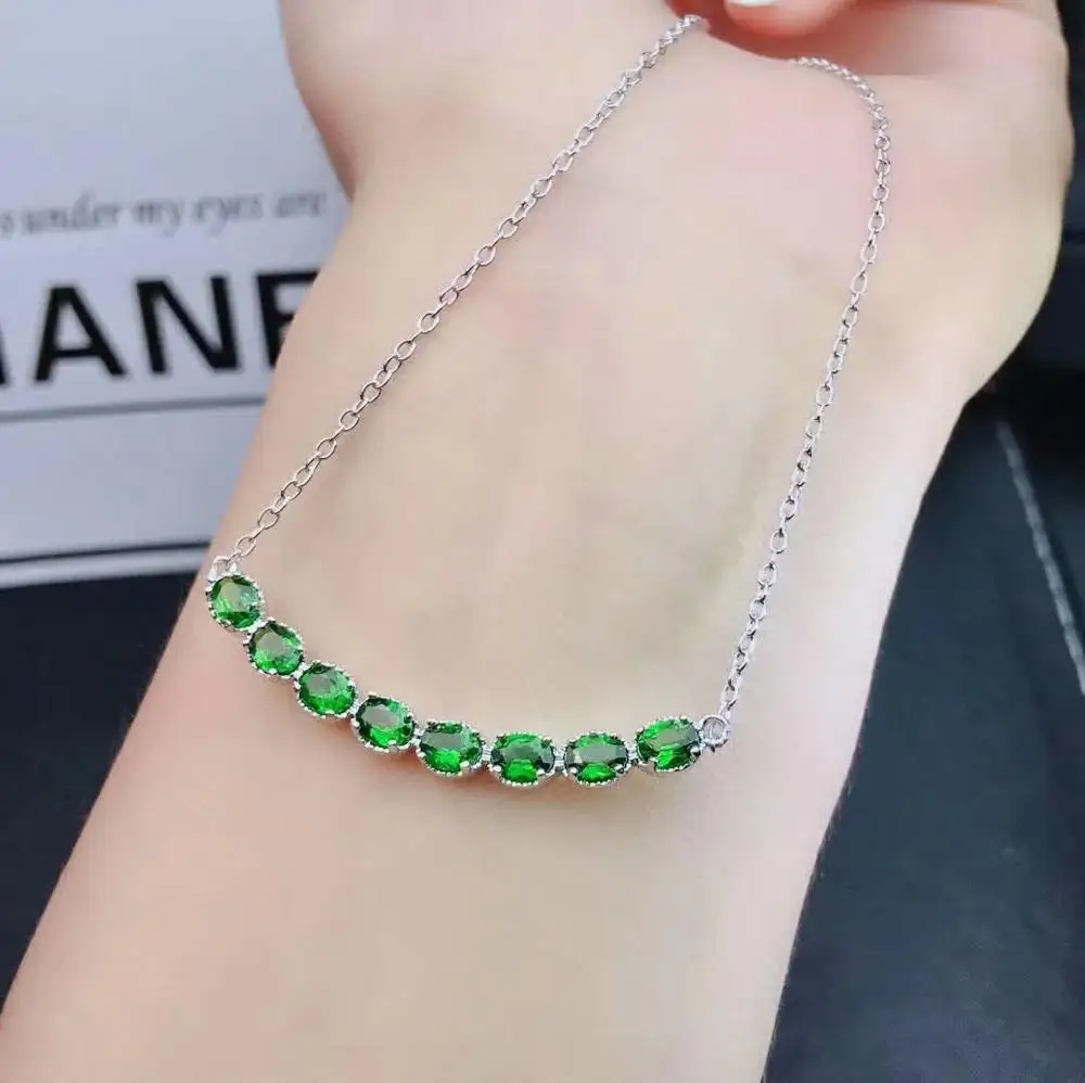 Shilovem, серебро 925 пробы, настоящие натуральные подвески из диопсида, хорошее ювелирное изделие, растение, для женщин, Трендовое, свадебное, 3*4 ...
Shilovem, серебро 925 пробы, настоящие натуральные подвески из диопсида, хорошее ювелирное изделие, растение, для женщин, Трендовое, свадебное, 3*4 ...