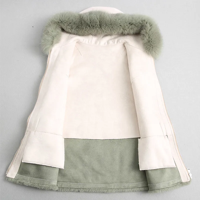 Real Wool Coat With Natural Fox Fur Collar Hooded 2020 Long Sheep Shearing Coats Winter Jacket Women 18162 WYQ2027
Real Wool Coat With Natural Fox Fur Collar Hooded 2020 Long Sheep Shearing Coats Winter Jacket Women 18162 WYQ2027