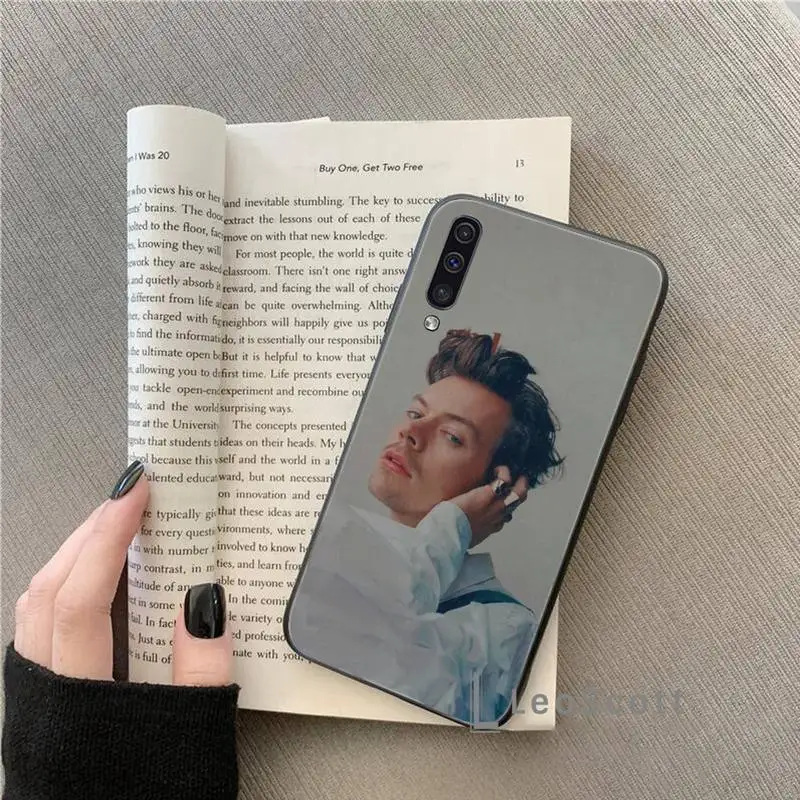 Harry Styles Phone Case For Samsung A20 A30 30s A40 A7 2018 J2 J7 prime J4 Plus S5 Note 9 10 Plus 
Harry Styles Phone Case For Samsung A20 A30 30s A40 A7 2018 J2 J7 prime J4 Plus S5 Note 9 10 Plus
