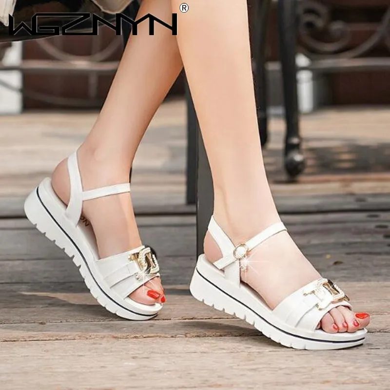 Gladiator Platform Women's Sandals 2021 Summer Fashion Women Chunky Beach Sandal PU Comfortable Sandalias Mujer Open Toe Shoes 
Gladiator Platform Women's Sandals 2021 Summer Fashion Women Chunky Beach Sandal PU Comfortable Sandalias Mujer Open Toe Shoes