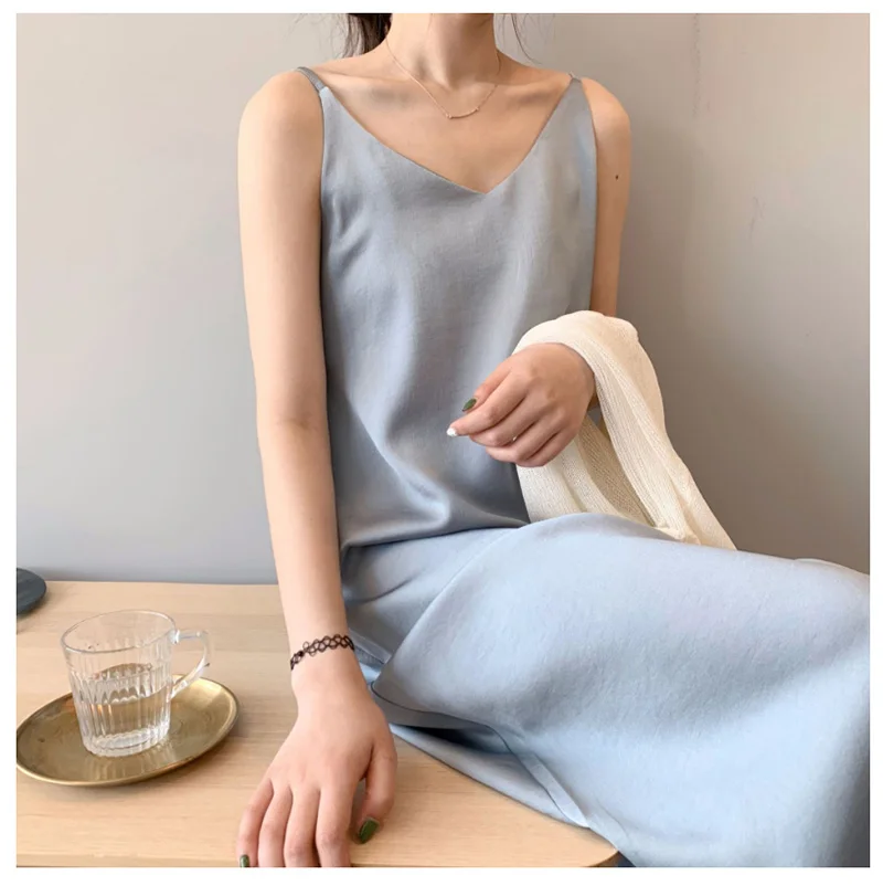 Sundress Plus Size платье Clothing Vintage Dress Sleeveless Strap Satin Robe Maxi Dresses Robes Long V Neck for Women 2020 2021
Sundress Plus Size платье Clothing Vintage Dress Sleeveless Strap Satin Robe Maxi Dresses Robes Long V Neck for Women 2020 2021