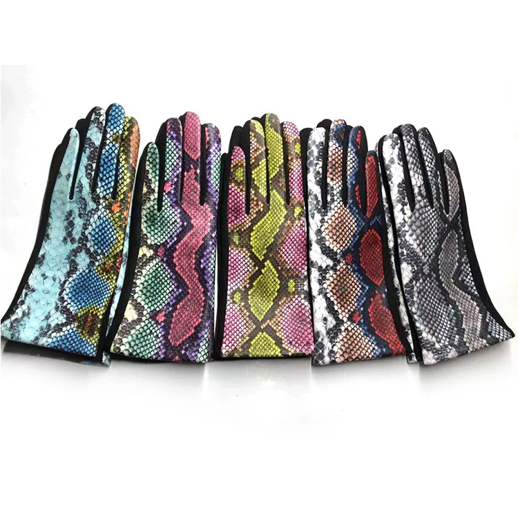 2021 women's new autumn/winter warm sequin gloves women texture waterproof touch screen breathable black work gloves wholesale
2021 women's new autumn/winter warm sequin gloves women texture waterproof touch screen breathable black work gloves wholesale