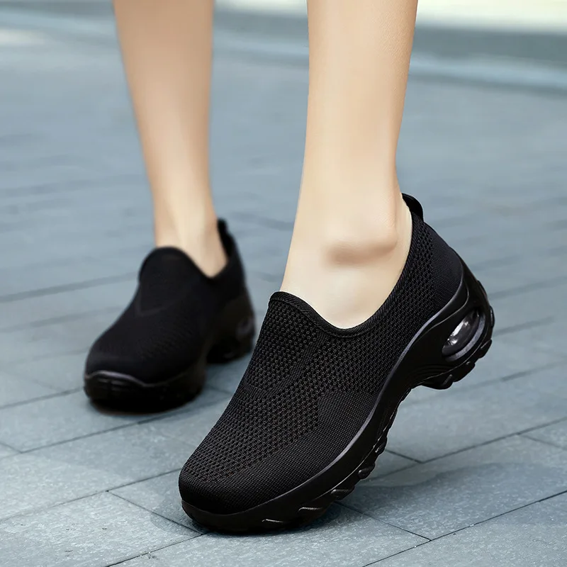 Breathable Mesh Soft Sole Mother Shoes Flying Woven Wedges Thick Soles Casual Shoes Large Size 35-42 Women's Single Shoes
Breathable Mesh Soft Sole Mother Shoes Flying Woven Wedges Thick Soles Casual Shoes Large Size 35-42 Women's Single Shoes