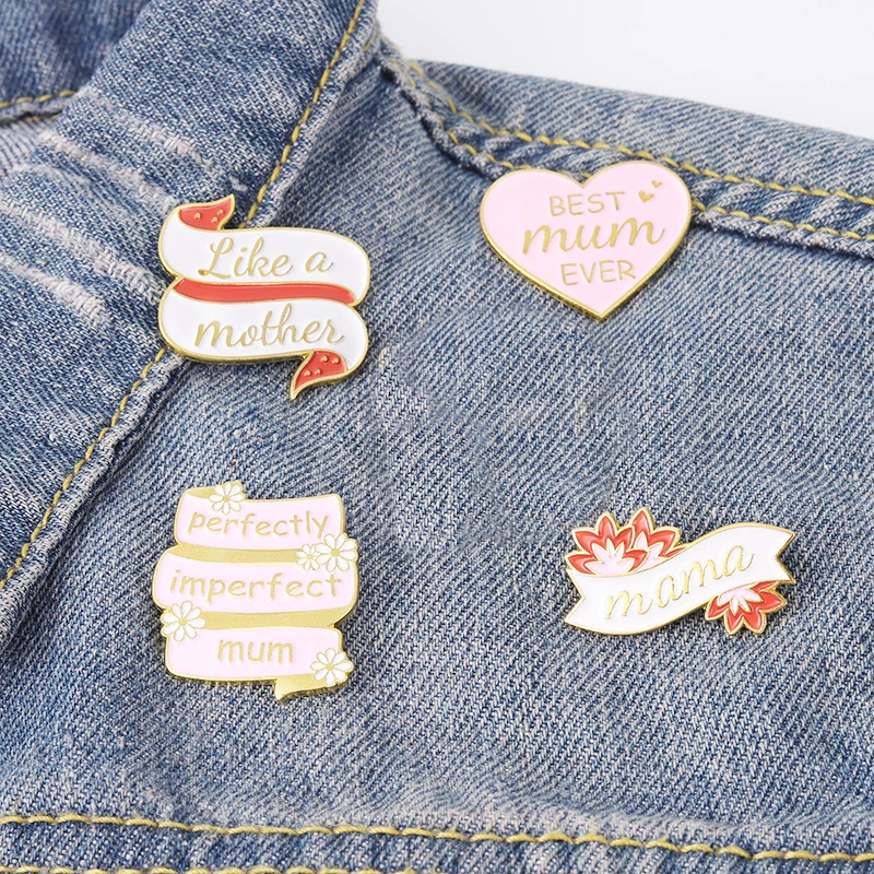 Best Mama Enamel Pins Creative Pink Love Book Shape Brooch New Alloy Letter Brooch Cartoon Pink Jewelry Mother's Day Brooch Gift
Best Mama Enamel Pins Creative Pink Love Book Shape Brooch New Alloy Letter Brooch Cartoon Pink Jewelry Mother's Day Brooch Gift