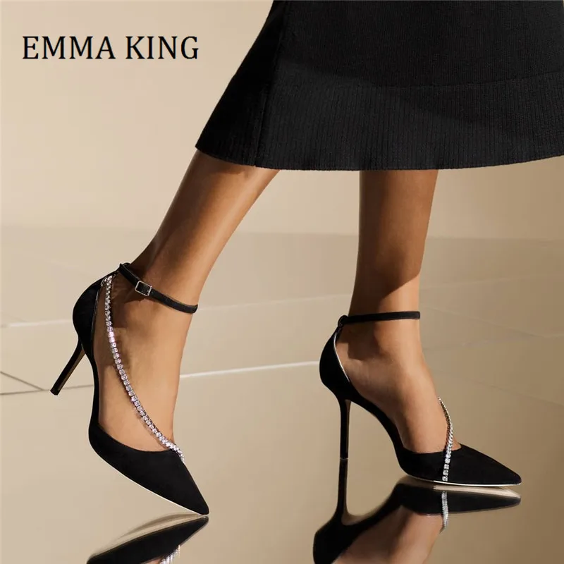 2020 Spring Crystal Chain High Heels Pumps Luxury Buckle Strap Rhinestone Wedding Shoes Crystal Stiletto Dress Party Shoes Woman
2020 Spring Crystal Chain High Heels Pumps Luxury Buckle Strap Rhinestone Wedding Shoes Crystal Stiletto Dress Party Shoes Woman