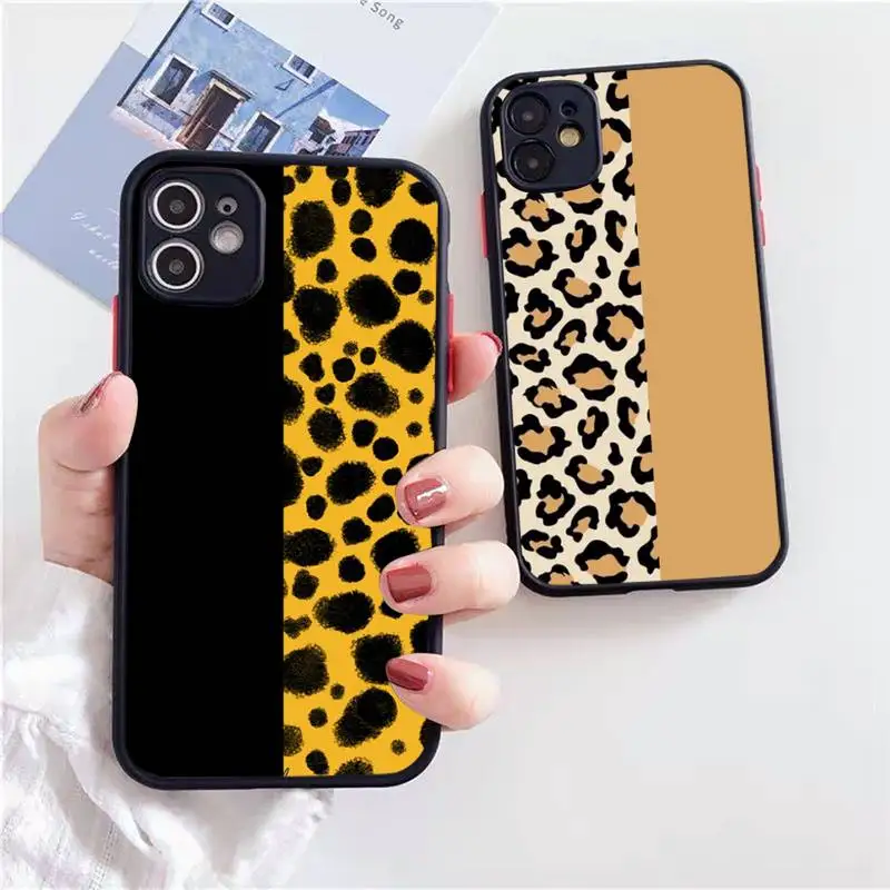 Leopard print sexy luxury pink Phone Cases Matte Transparent for iPhone 7 8 11 12 s mini pro X XS XR MAX Plus cover capa shell
Leopard print sexy luxury pink Phone Cases Matte Transparent for iPhone 7 8 11 12 s mini pro X XS XR MAX Plus cover capa shell