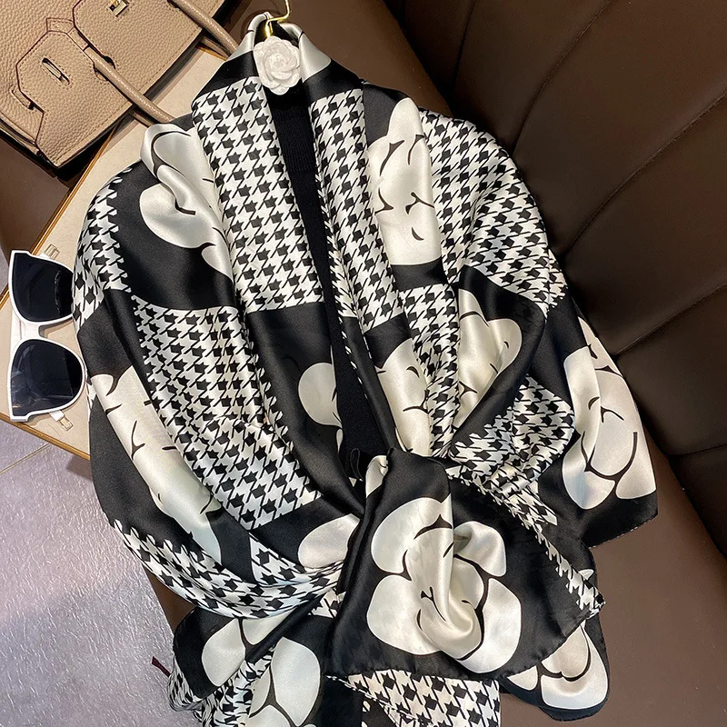 Flower Beach Stole Silk Scarf Women Headscarf Classic Shawls And Wraps Lady Pashmina Bandana Vintage Neckerchief Female Echarpe
Flower Beach Stole Silk Scarf Women Headscarf Classic Shawls And Wraps Lady Pashmina Bandana Vintage Neckerchief Female Echarpe