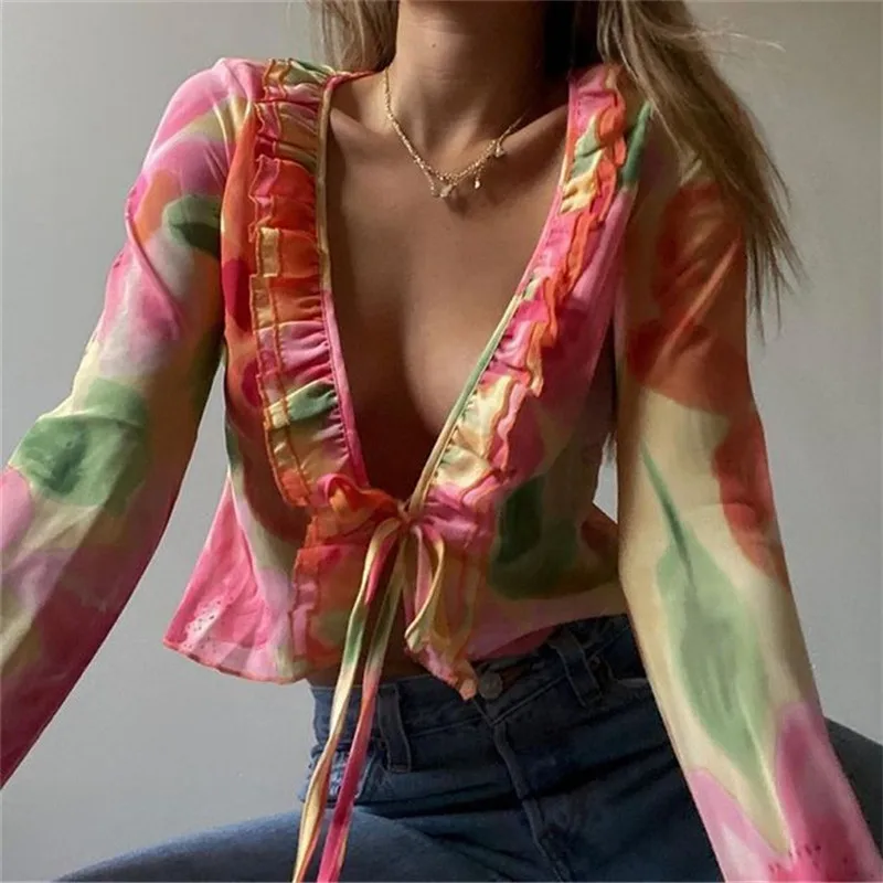 Women Top Long Sleeve 2021 Sexy New Summer Pink Printing Bandage Lace V Neck Lady Fashion Beautiful Personality 
Women Top Long Sleeve 2021 Sexy New Summer Pink Printing Bandage Lace V Neck Lady Fashion Beautiful Personality