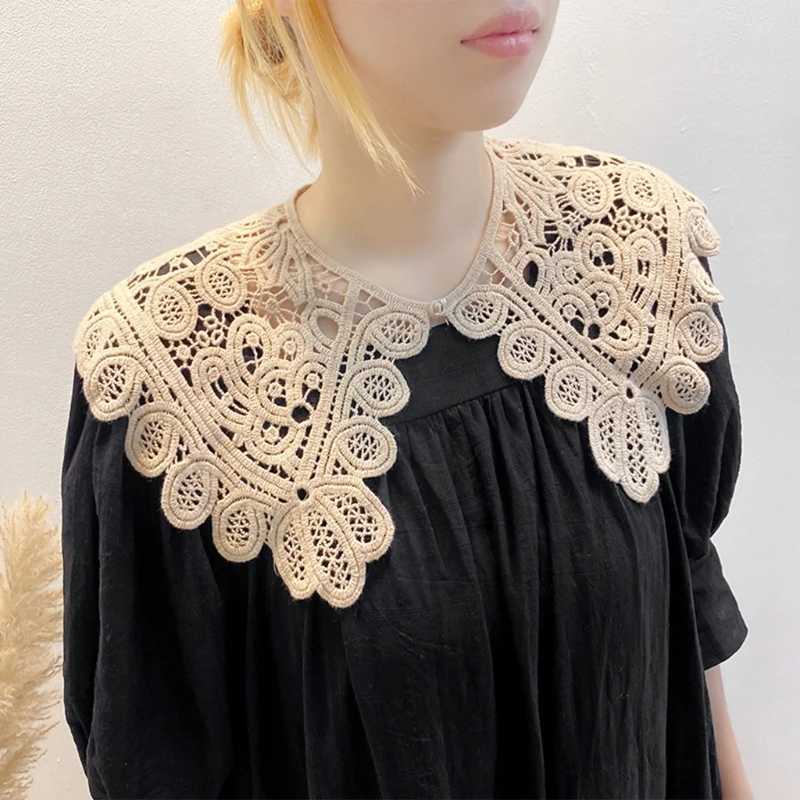 Women Hollow Out Crochet Fake Collar Floral Lace Solid Color Lolita Big Shawl Detachable Button Short Poncho Capelet
Women Hollow Out Crochet Fake Collar Floral Lace Solid Color Lolita Big Shawl Detachable Button Short Poncho Capelet