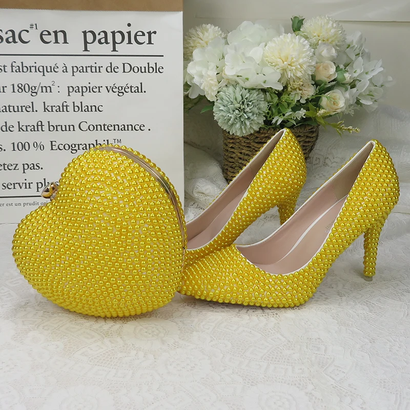 BaoYaFang Gold Pearl Wedding shoes with matching bags heart bags Ladies woman sweet party dress shoe Pointed Toe Pumps fashion
BaoYaFang Gold Pearl Wedding shoes with matching bags heart bags Ladies woman sweet party dress shoe Pointed Toe Pumps fashion