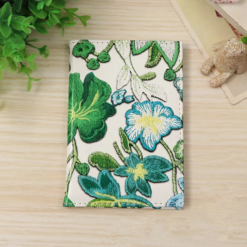 

1PC Multifunction Vintage Embroidered Flower Passport Case Passport Cover Traveling Portable Air Tickets Visiting Card Holder