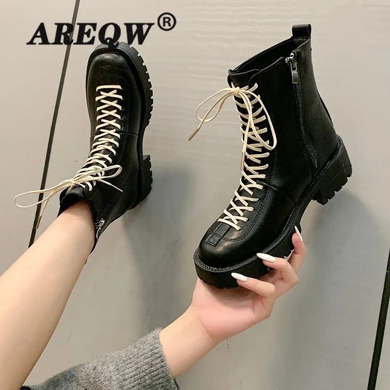 2021 Motorcycle Women's Boots Winter Soft Leather Shoes Black Female Lace Up Platforms Women White
2021 Motorcycle Women's Boots Winter Soft Leather Shoes Black Female Lace Up Platforms Women White