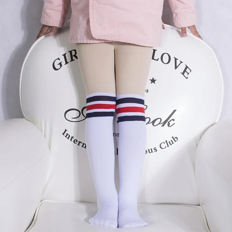 Tight velvet stockings and stripes, suitable for girls aged 3 to 10, cartoon velvet stockings 
Tight velvet stockings and stripes, suitable for girls aged 3 to 10, cartoon velvet stockings