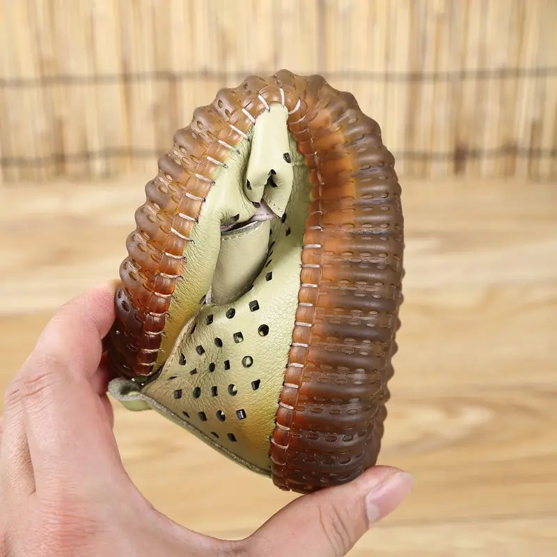 Handmade Sandals Woman 2021 Fashion Hollow Women Sandals Genuine Leather Oxford Ladies Moccasins 
Handmade Sandals Woman 2021 Fashion Hollow Women Sandals Genuine Leather Oxford Ladies Moccasins