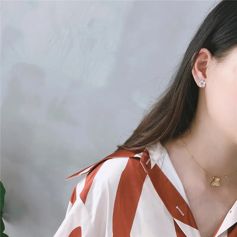 DAIWUJAN INS Style 925 Sterling Silver Hollow Flower Stud Earrings For Women Elegant Cute Earrings Jewelry Gift
DAIWUJAN INS Style 925 Sterling Silver Hollow Flower Stud Earrings For Women Elegant Cute Earrings Jewelry Gift