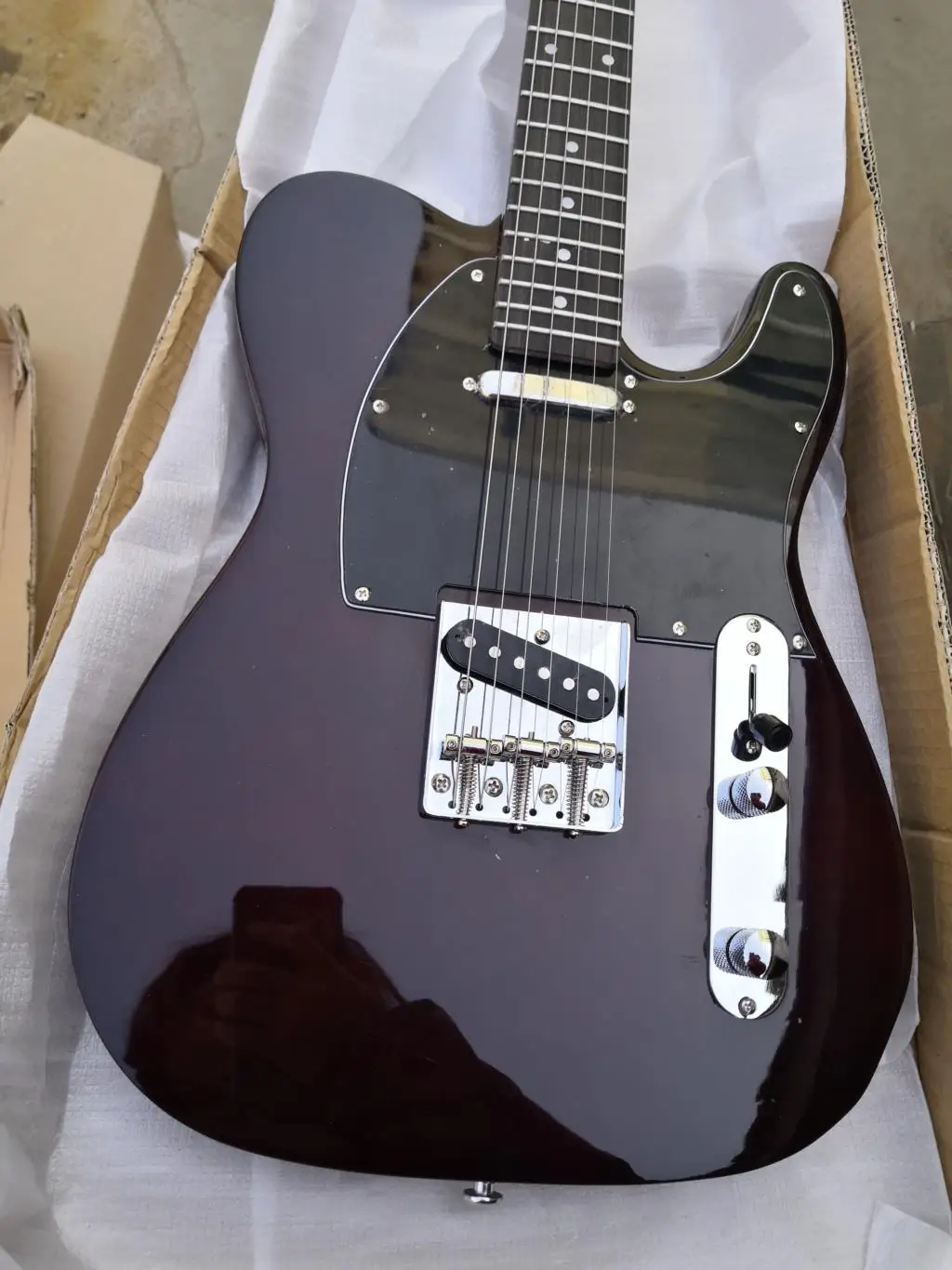 free shipping factory custom new TL Electric Guitar Natural Color brownish red Chrome Hardware Top Quality 67
free shipping factory custom new TL Electric Guitar Natural Color brownish red Chrome Hardware Top Quality 67