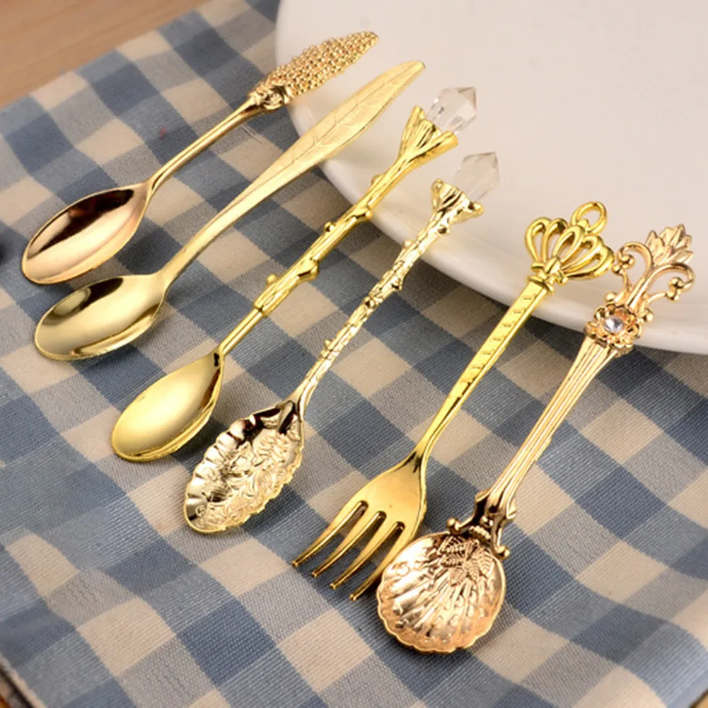 6Pcs/set Vintage Mini Spoons Coffee Dessert Ork Royal Style Metal Coffee Spoon Fork Teaspoon Kitchen Tableware
6Pcs/set Vintage Mini Spoons Coffee Dessert Ork Royal Style Metal Coffee Spoon Fork Teaspoon Kitchen Tableware