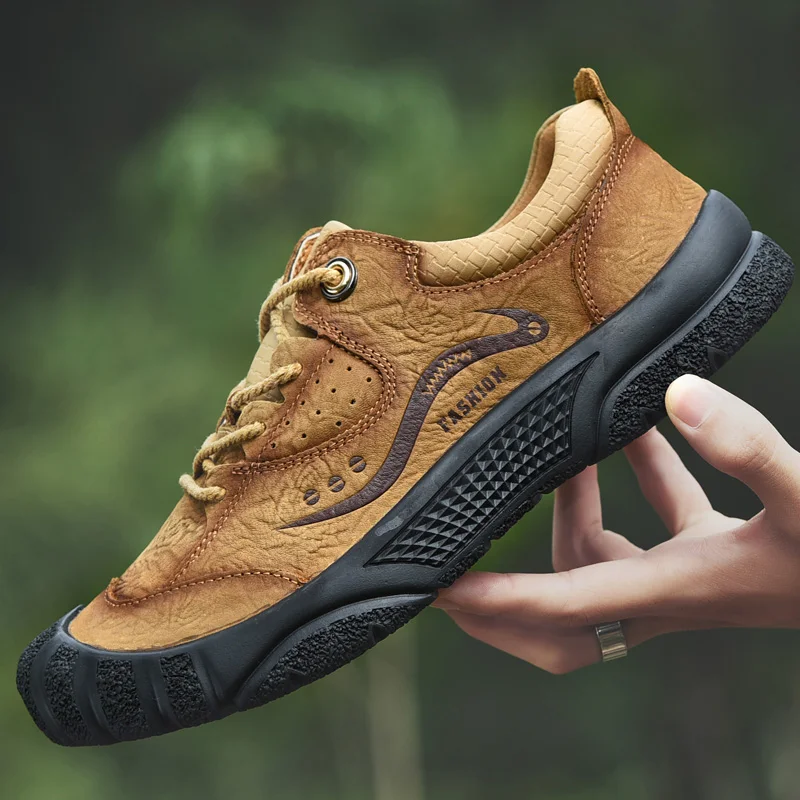 Men's Climbing Shoes High Quality Genuine Leather Oxford Shoes Outdoor Hiking Non-Slip Casual Shoes Fashion Retro Men Shoes 
Men's Climbing Shoes High Quality Genuine Leather Oxford Shoes Outdoor Hiking Non-Slip Casual Shoes Fashion Retro Men Shoes
