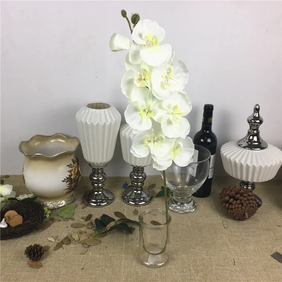 20Pcs/lot Wholesale white Orchid branches Artificial Flowers for wedding party Decoration orchids cheap flowers 
20Pcs/lot Wholesale white Orchid branches Artificial Flowers for wedding party Decoration orchids cheap flowers