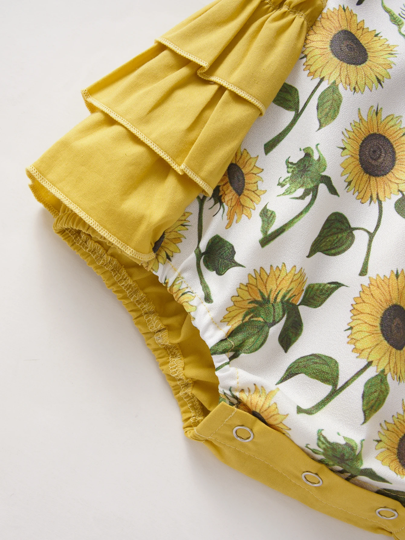 0-24M Newborn Baby Girls Romper Clothes Sunflower Printed Ruffles Sleeveless Jumpsuit Outfit
0-24M Newborn Baby Girls Romper Clothes Sunflower Printed Ruffles Sleeveless Jumpsuit Outfit