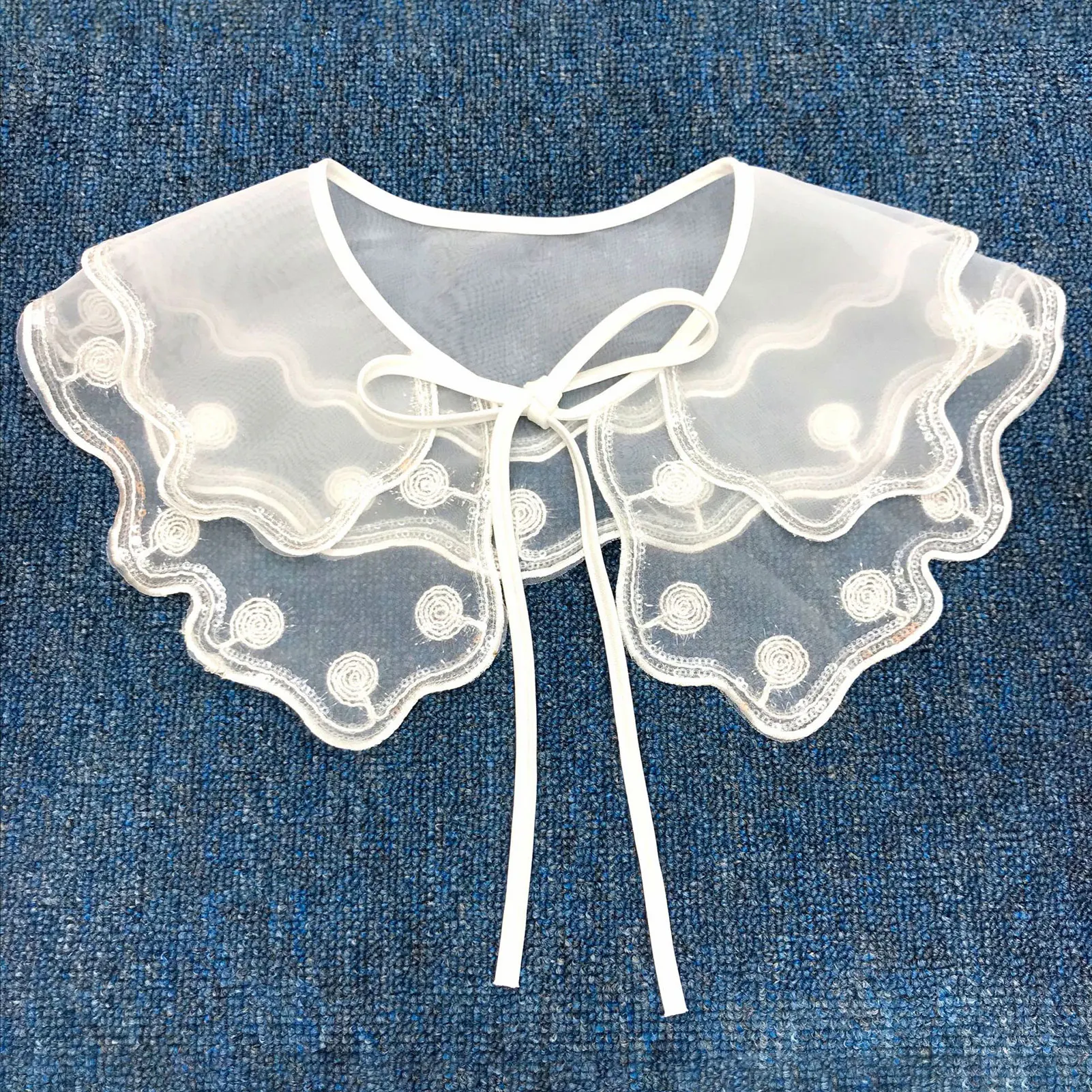 Fashion Women Lace Fake Collar Shirt sweet Embroidery Detachable Collars Cloud Shoulder Blouse Top Female Clothes Accessories
Fashion Women Lace Fake Collar Shirt sweet Embroidery Detachable Collars Cloud Shoulder Blouse Top Female Clothes Accessories