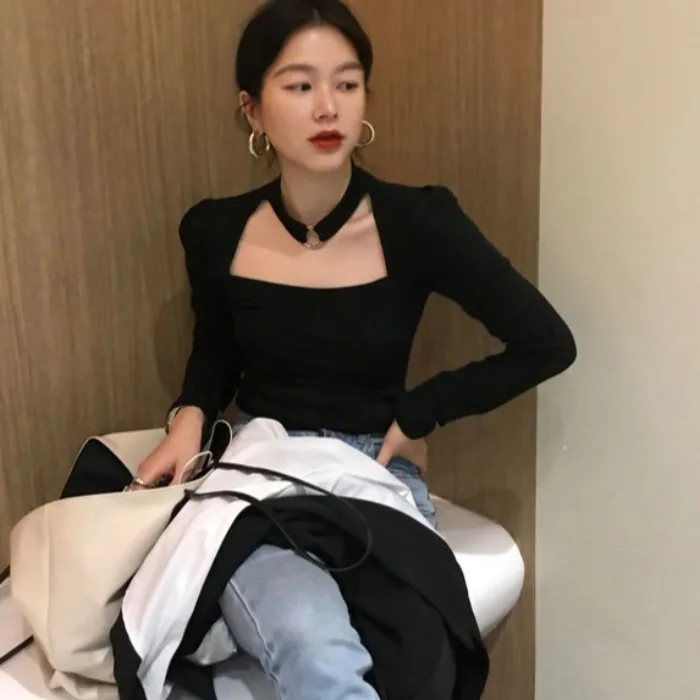Korean Ins Niche Design Stylish and Unique Vintage Ring Halter Square Collar Slim Fit Slimming Long Sleeves Bottoming T-shirt
Korean Ins Niche Design Stylish and Unique Vintage Ring Halter Square Collar Slim Fit Slimming Long Sleeves Bottoming T-shirt