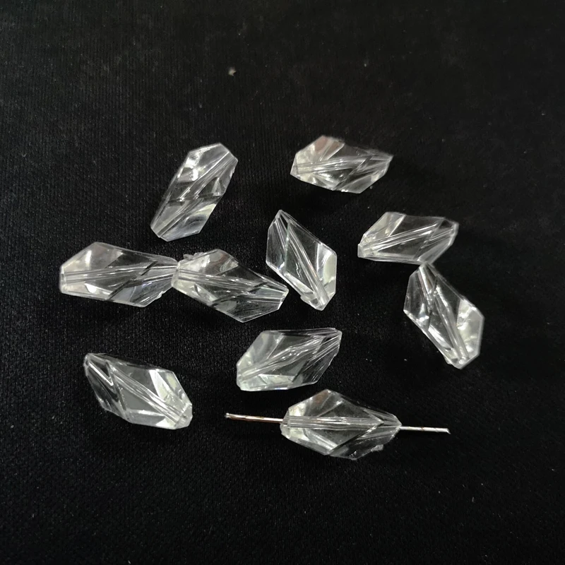 19mm*11mm 580pcs/bag Clear Acrylic Faceted /Irregular/Jewelry Accessories/DIY Hand Made /Finding Beads
19mm*11mm 580pcs/bag Clear Acrylic Faceted /Irregular/Jewelry Accessories/DIY Hand Made /Finding Beads