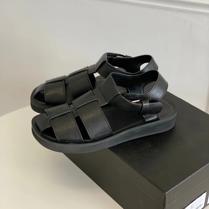 2021 top quality women Litchi print calfskin flat flat sandal with cutout toe Roman super soft beach shoes
2021 top quality women Litchi print calfskin flat flat sandal with cutout toe Roman super soft beach shoes