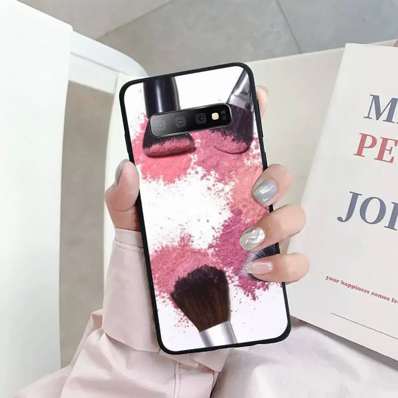 Beautiful girl's makeup brush painting Phone Case For Samsung S6 S7 edge S8 S9 S10 e plus A10 A50 A70 note8 J7 2017
Beautiful girl's makeup brush painting Phone Case For Samsung S6 S7 edge S8 S9 S10 e plus A10 A50 A70 note8 J7 2017