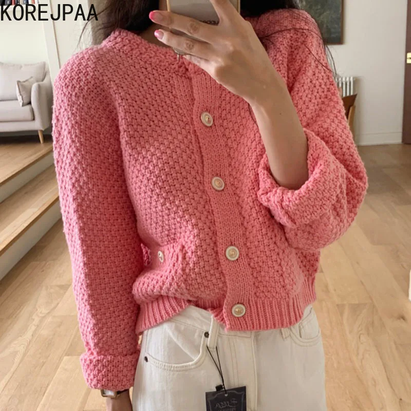 Korejpaa Chic Button Up Women Cardigans 2021 Autumn New Solid Color O-neck Pockets Knitted Sweater Gentle Wind Casual Fashion
Korejpaa Chic Button Up Women Cardigans 2021 Autumn New Solid Color O-neck Pockets Knitted Sweater Gentle Wind Casual Fashion