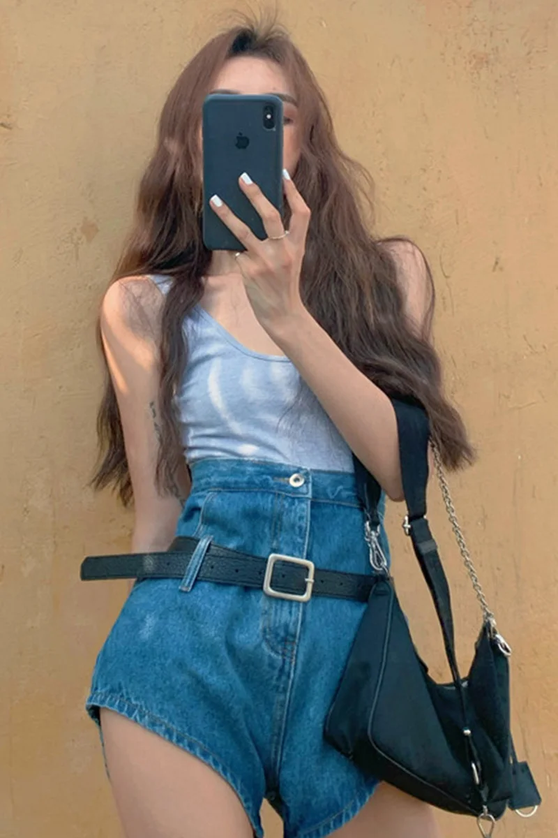 Womens Summer Shorts Jeans For Women Loose High Waist Denim Shorts Women Elastic Waist Wide Leg Ladies Jeans Short Female
Womens Summer Shorts Jeans For Women Loose High Waist Denim Shorts Women Elastic Waist Wide Leg Ladies Jeans Short Female