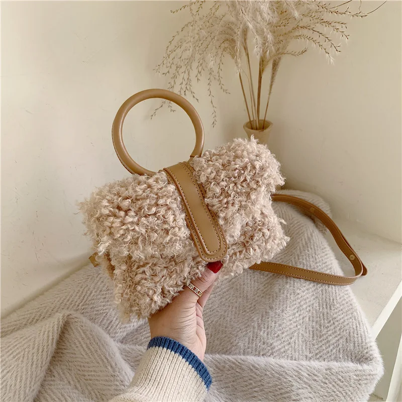 2021 Winter Korean Style Corduroy Women Crossbody Bags High Quality Messenger Bags Female Fashion Crossbody Shopping Handbags
2021 Winter Korean Style Corduroy Women Crossbody Bags High Quality Messenger Bags Female Fashion Crossbody Shopping Handbags