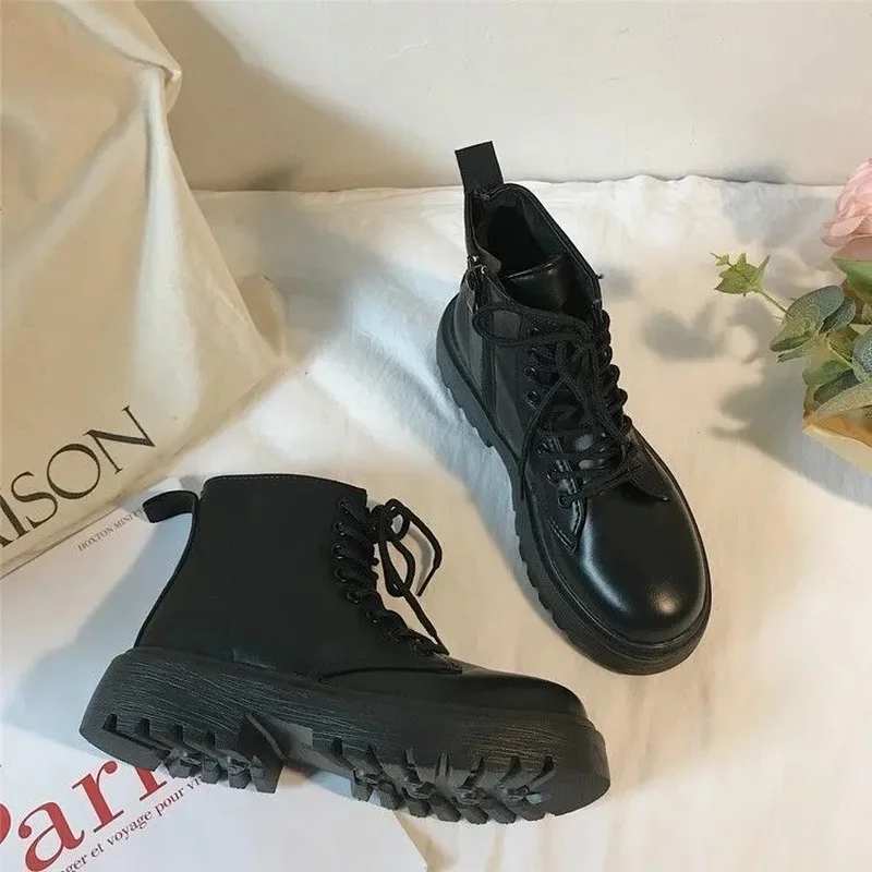 Women Ankle Boots Platform Round Toe 5cm Heel Fashion Shoes for Woman Botas Mujer Plus Size 43 Chunky Boots Womens Riding Boots
Women Ankle Boots Platform Round Toe 5cm Heel Fashion Shoes for Woman Botas Mujer Plus Size 43 Chunky Boots Womens Riding Boots