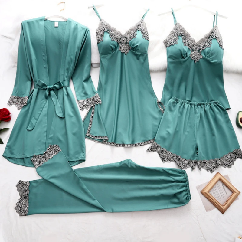 2021 New European and American Appealing Two-Piece Black Homewear Set Fashionable and Comfortable Lace Pajama Set C2
2021 New European and American Appealing Two-Piece Black Homewear Set Fashionable and Comfortable Lace Pajama Set C2