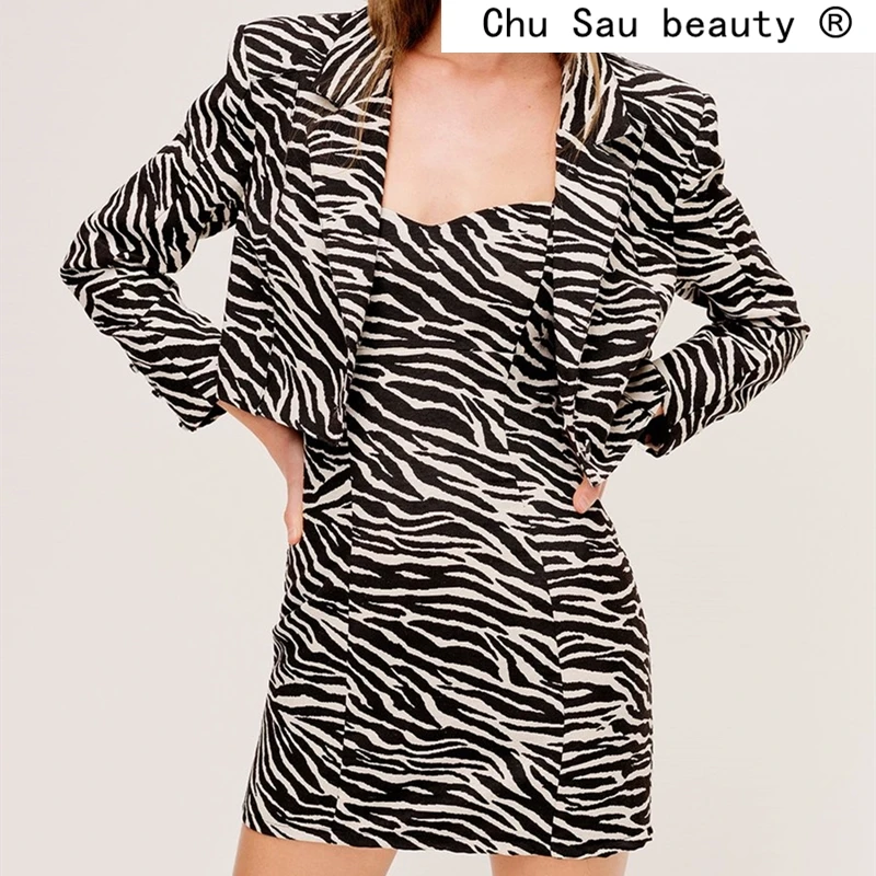 2021 New Fashion Women Spring Zebra Pattern Short Jacket Ladies Casual Style Single-breasted Blazers V-neck Outwear Female
2021 New Fashion Women Spring Zebra Pattern Short Jacket Ladies Casual Style Single-breasted Blazers V-neck Outwear Female