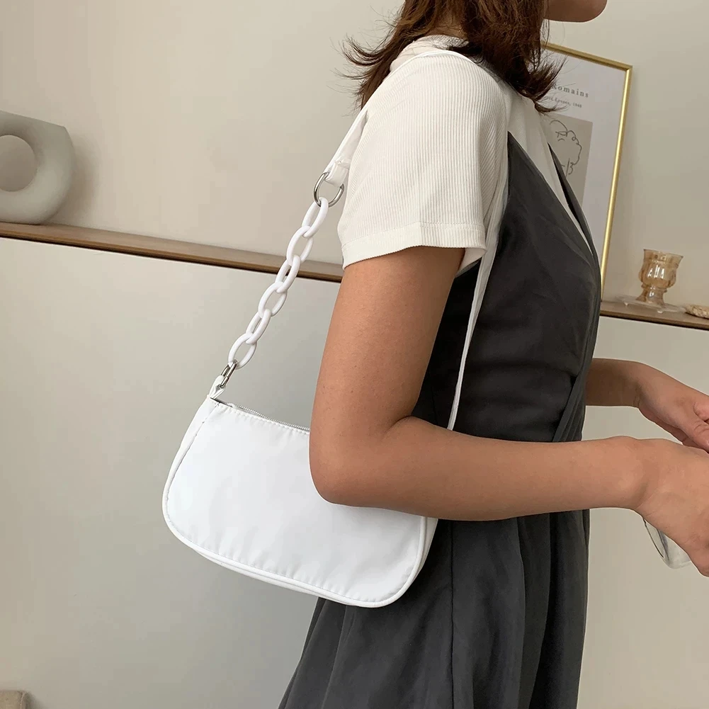 Fashion Women Nylon Shoulder Bag Classic Texture Creative Design Chic Leisure Underarm Bags Simple Female Street Handbags Totes
Fashion Women Nylon Shoulder Bag Classic Texture Creative Design Chic Leisure Underarm Bags Simple Female Street Handbags Totes