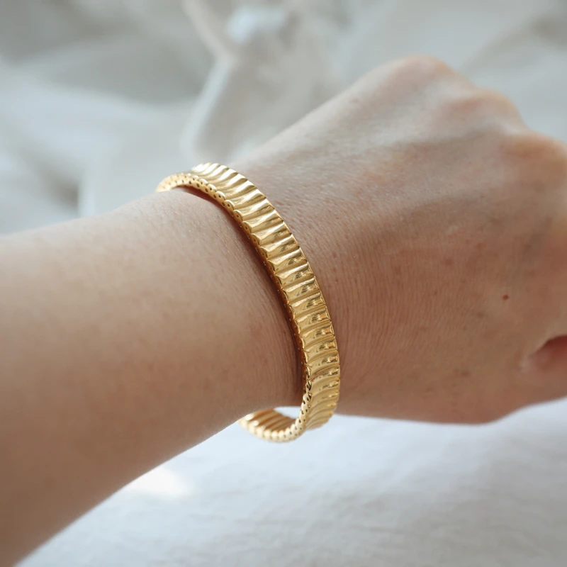 Joolim Hot High End Gold Polish Link Stainless Steel Bracelet Stainless Steel Jewelry for Women
Joolim Hot High End Gold Polish Link Stainless Steel Bracelet Stainless Steel Jewelry for Women