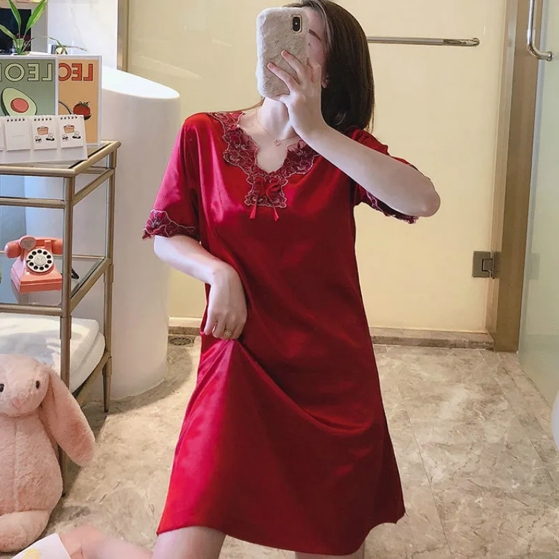 Plus Size Women Nightdress Faux Silk Solid Short Above Knee, Mini V-Neck Lace Sexy Sleepwear Siamese Home Clothes Summer
Plus Size Women Nightdress Faux Silk Solid Short Above Knee, Mini V-Neck Lace Sexy Sleepwear Siamese Home Clothes Summer