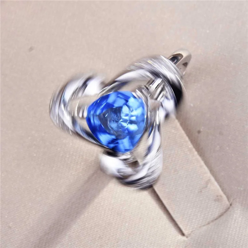 Classic Crystal Blue Clover Ring For Women Jewelry Fashion Lady Finger Ring Adjustable Female Anniversary Gift
Classic Crystal Blue Clover Ring For Women Jewelry Fashion Lady Finger Ring Adjustable Female Anniversary Gift