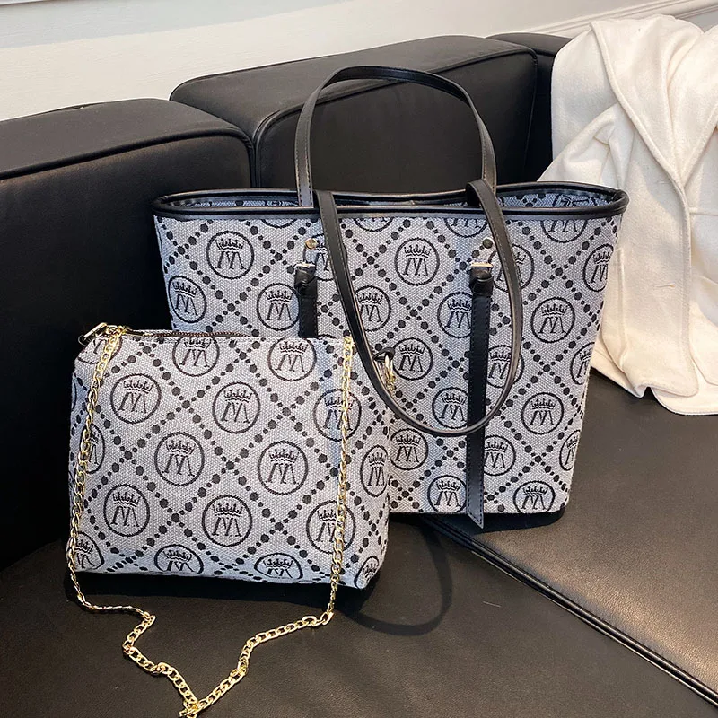 Роскошная дизайнерская вместительная сумка для женщин 2021, модная холщовая сумка-шоппер, 2 шт./комплект, сумка через плечо с цепочкой, женская... 
Роскошная дизайнерская вместительная сумка для женщин 2021, модная холщовая сумка-шоппер, 2 шт./комплект, сумка через плечо с цепочкой, женская...