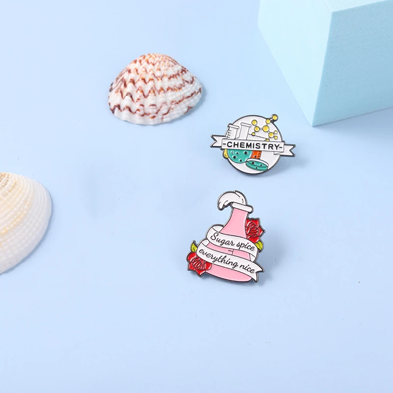 New Chemistry Experiment Series Brooch Gifts For Physics Lovers Stylish Famous Physicist Brooch Metal Jewelry Wholesale
New Chemistry Experiment Series Brooch Gifts For Physics Lovers Stylish Famous Physicist Brooch Metal Jewelry Wholesale