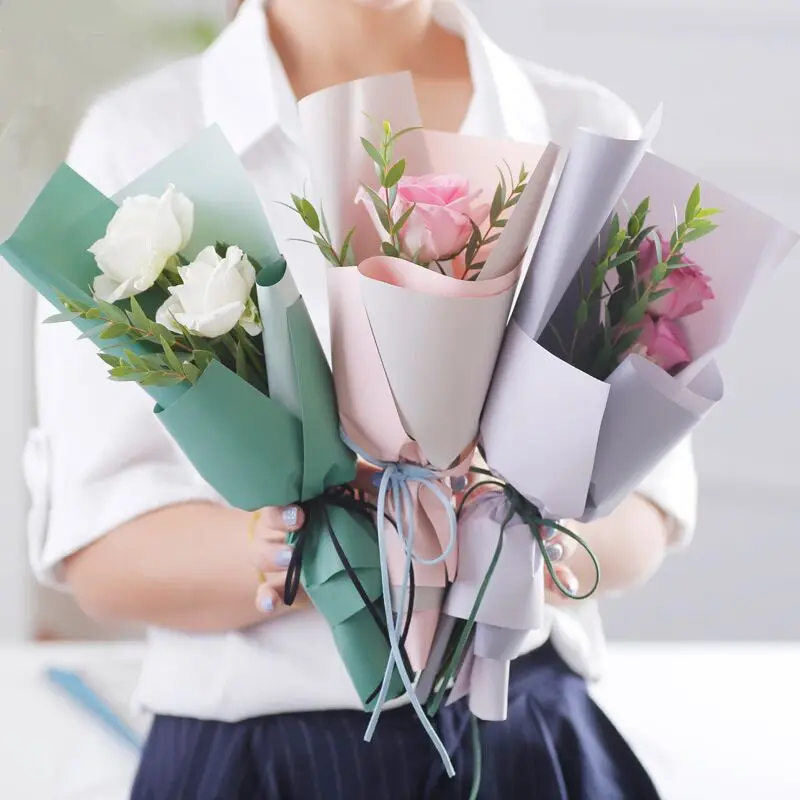 20pcs Waterproof Two-color Rose Flower Wrapping Paper Korean Style Thickened Gift Wrap Florist Bouquet Wrapping Paper
20pcs Waterproof Two-color Rose Flower Wrapping Paper Korean Style Thickened Gift Wrap Florist Bouquet Wrapping Paper
