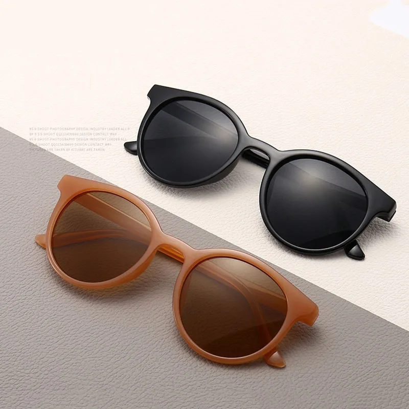HERVI Brand Design Round Sunglasses Men Women Candy Color Sunglasses Women Retro Sunglasses 2021 Women Summer UV400O culoS
HERVI Brand Design Round Sunglasses Men Women Candy Color Sunglasses Women Retro Sunglasses 2021 Women Summer UV400O culoS