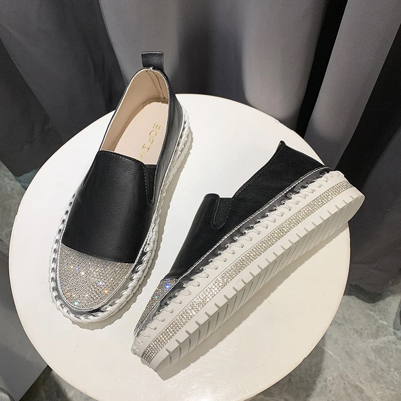 WDHKUN Shining Crystal Plus Size 36-43 Loafers Women Spring Summer 2020 Slip on Platform White Sneakers Shoes Woman Casual Flats
WDHKUN Shining Crystal Plus Size 36-43 Loafers Women Spring Summer 2020 Slip on Platform White Sneakers Shoes Woman Casual Flats