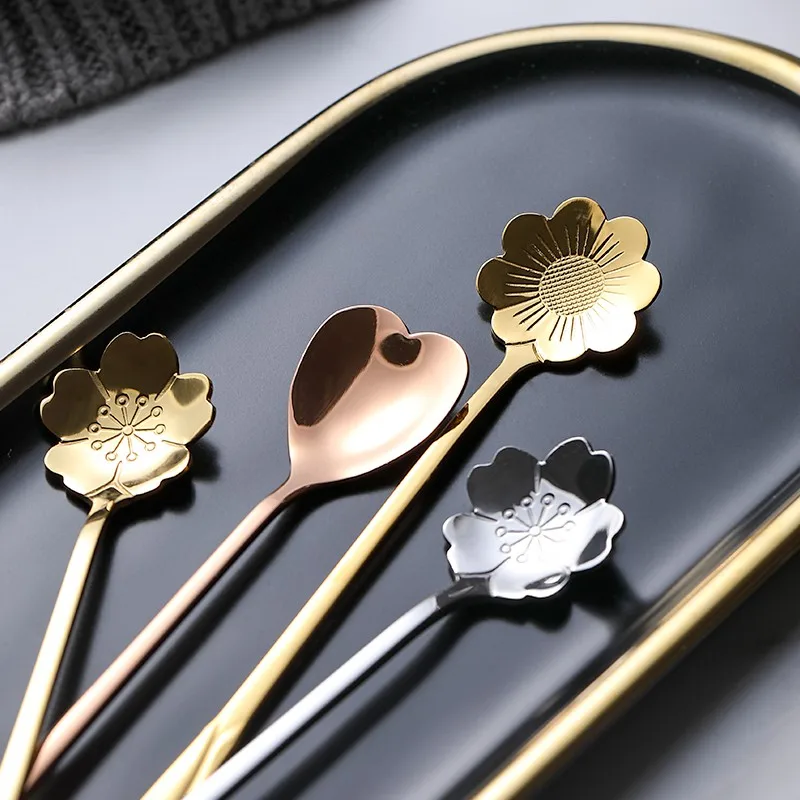 1PC Tea Coffee Mixing Spoon Gold Silvery Spoon Long Handle Dessert Teaspoons Stainless Steel Drink Tableware Flowers Heart Shape
1PC Tea Coffee Mixing Spoon Gold Silvery Spoon Long Handle Dessert Teaspoons Stainless Steel Drink Tableware Flowers Heart Shape