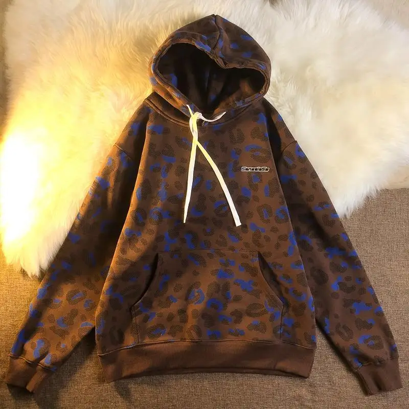 2020 New Korean 100 plus baggy leopard print thickening style wave point printing student Wei Yi female tide
2020 New Korean 100 plus baggy leopard print thickening style wave point printing student Wei Yi female tide
